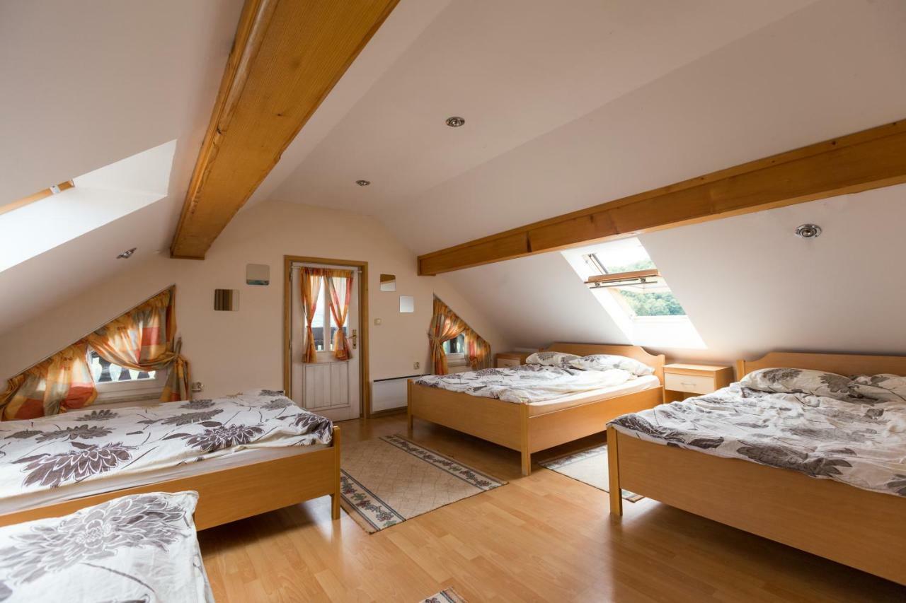 Apartment Velbana Gorca Virstanj Bagian luar foto